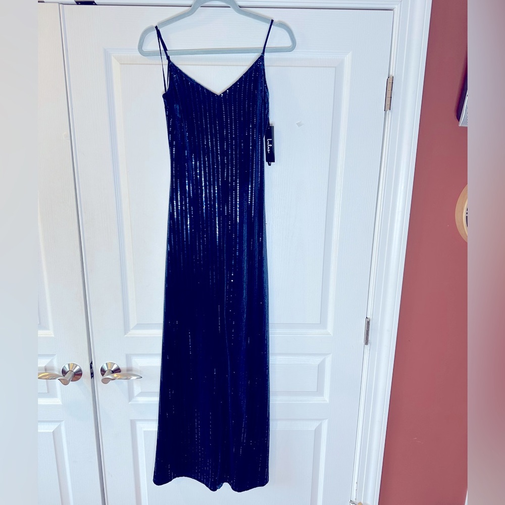 Long, navy sparkly dress by Lulus. New with tags. Size small.